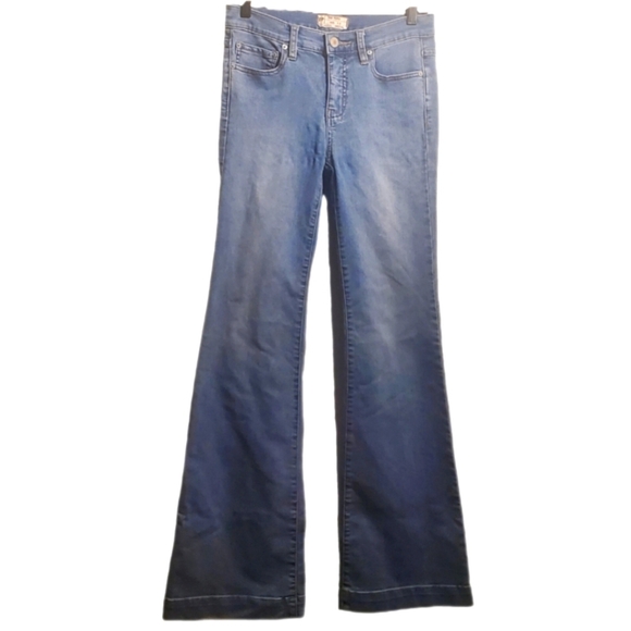 FREE PEOPLE Mid-Rise Flare Stretch Denim Jeans Size 27 Stevie Wash EUC - Picture 1 of 11